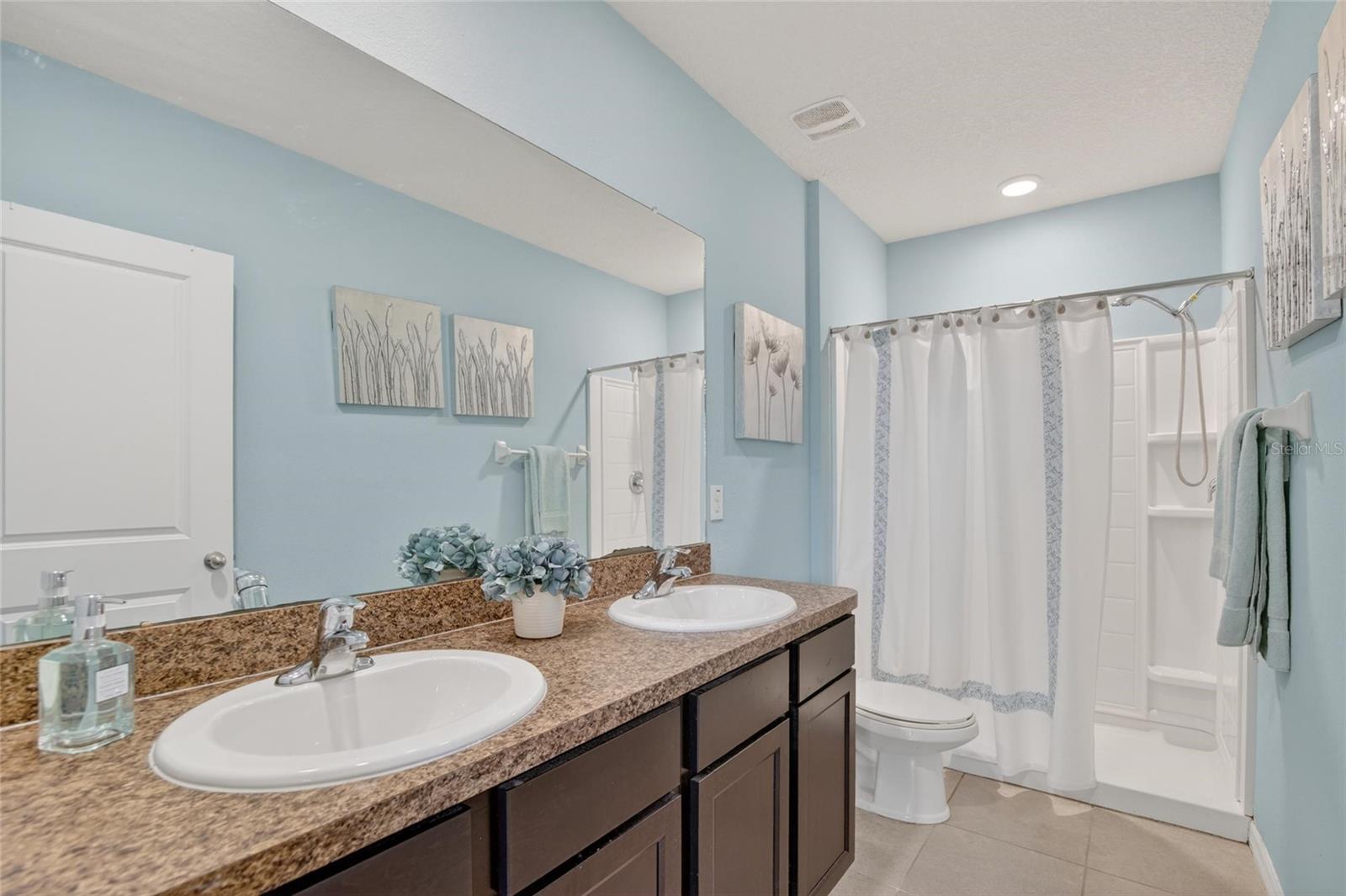 6936 Breezy Palm Dr Property Photo 48