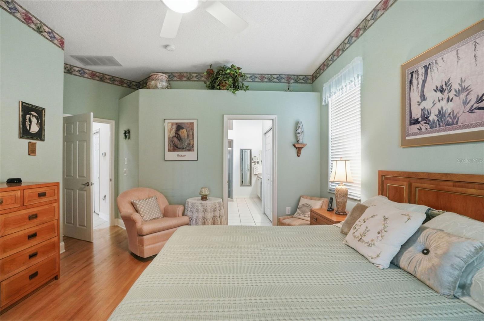 1430 Canberley Ct Property Photo 23