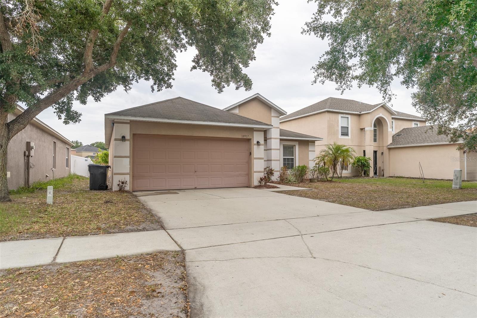10917 Banyan Wood Way Property Photo 3