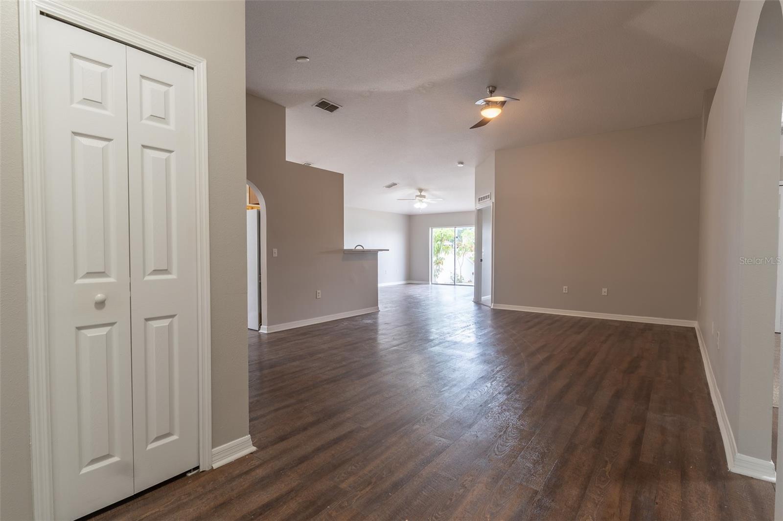 10917 Banyan Wood Way Property Photo 4