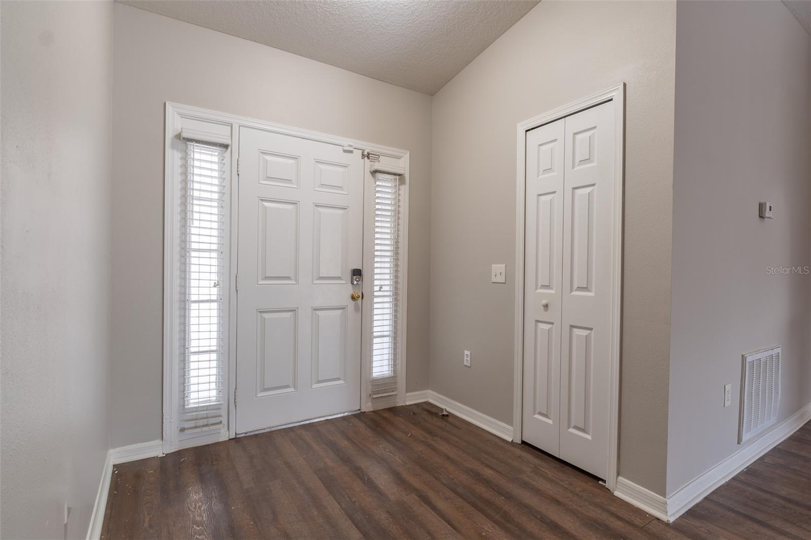 10917 Banyan Wood Way Property Photo 5