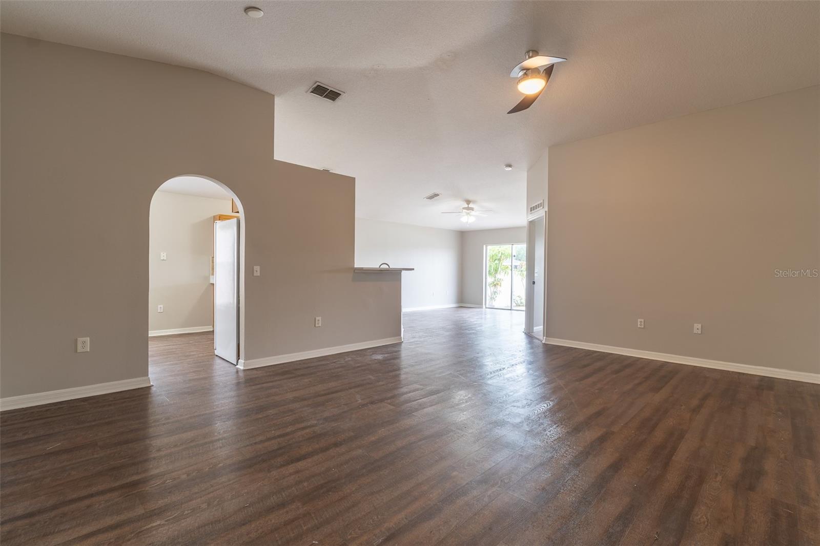 10917 Banyan Wood Way Property Photo 6