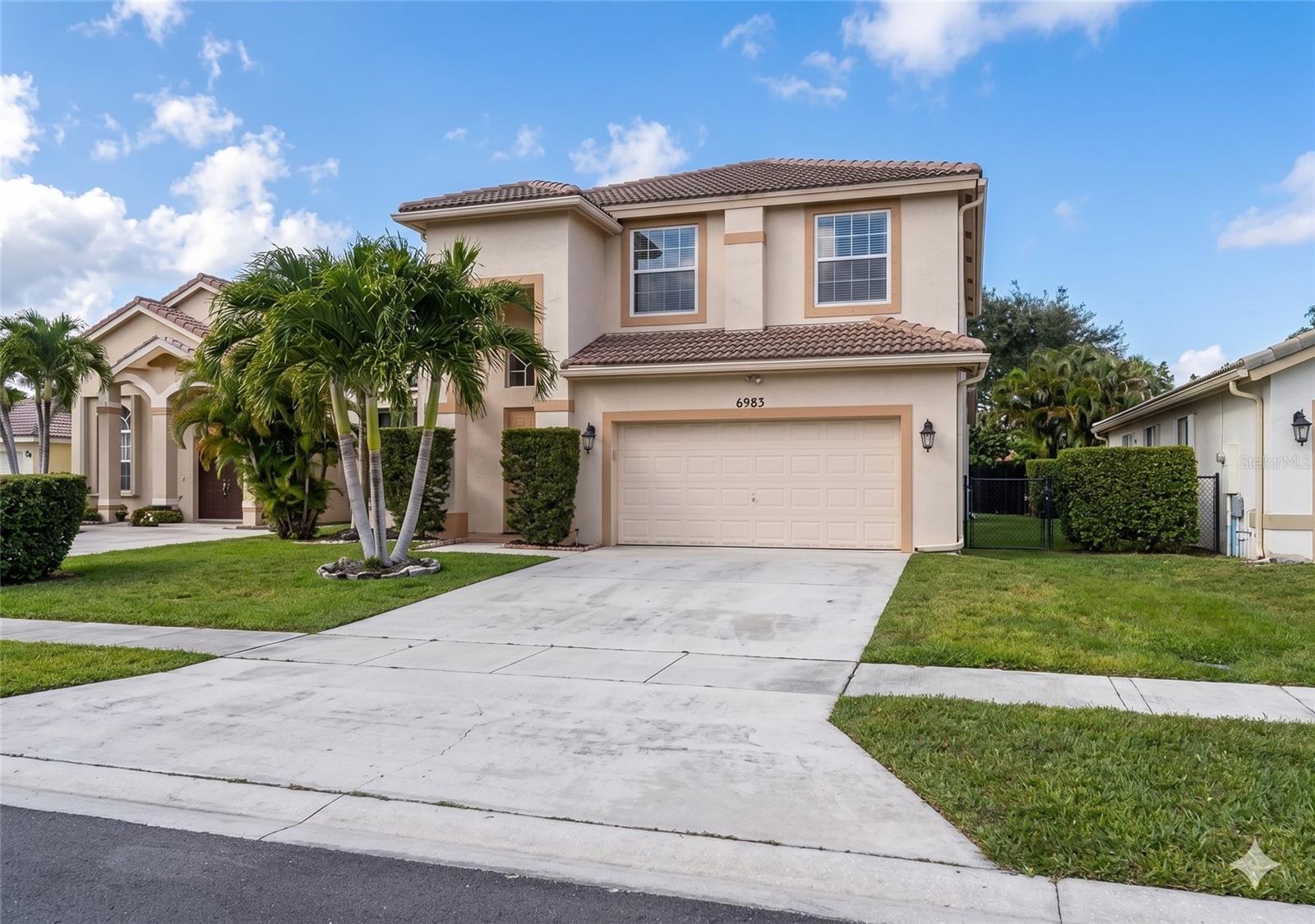 11483 BEACON POINTE LN