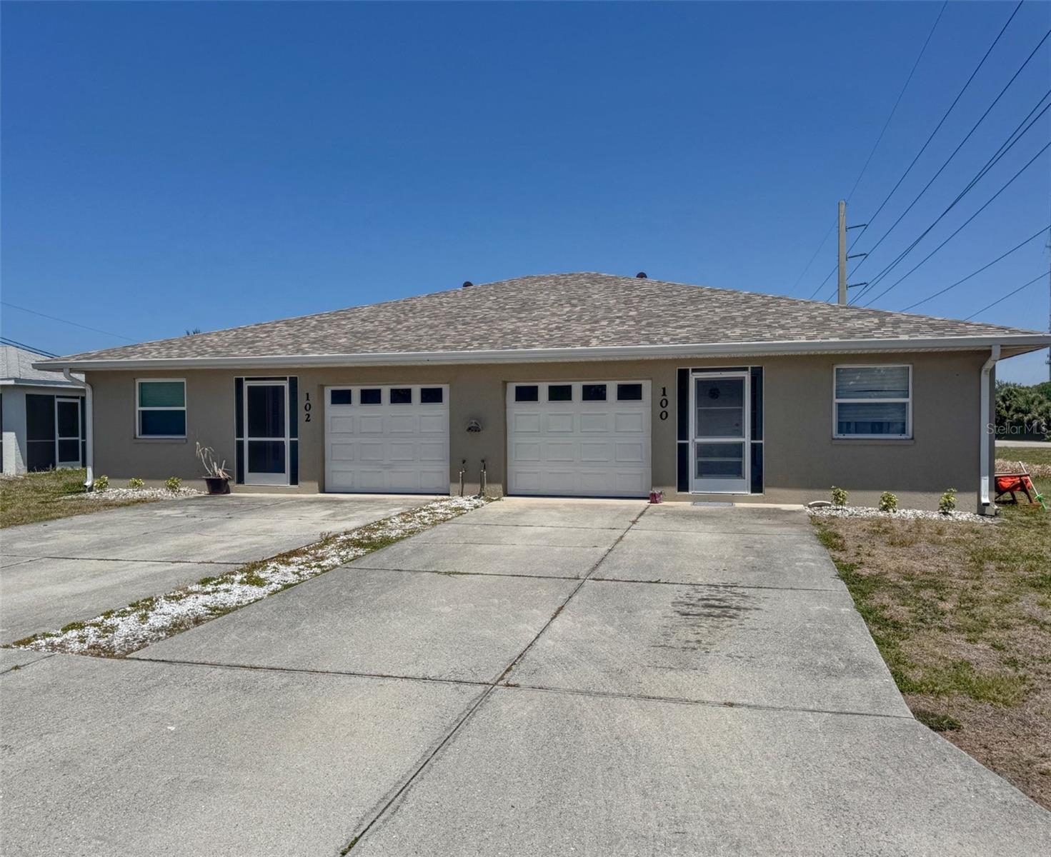 100 Charles Dr Property Photo 1