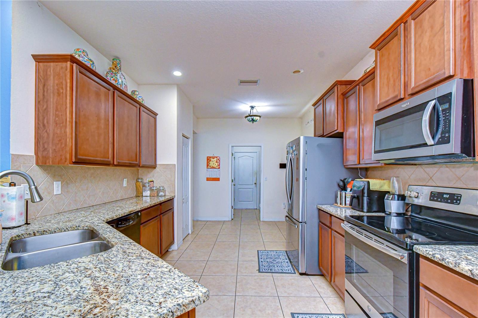 6252 Twin Bridges Dr Property Photo 9