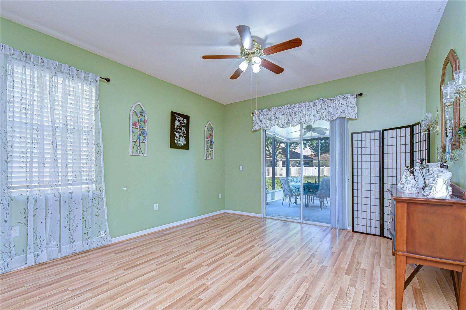6252 Twin Bridges Dr Property Photo 12