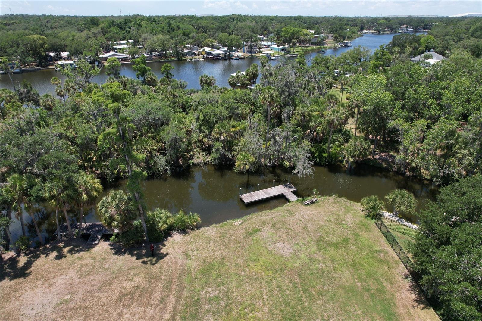 8325 Alafia Pointe Dr Property Photo 8