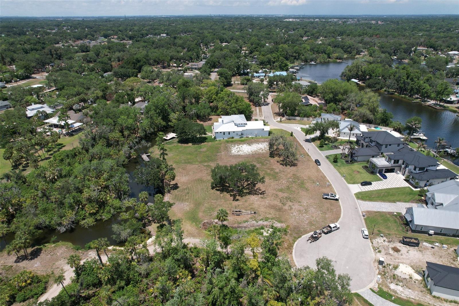 8325 Alafia Pointe Dr Property Photo 10