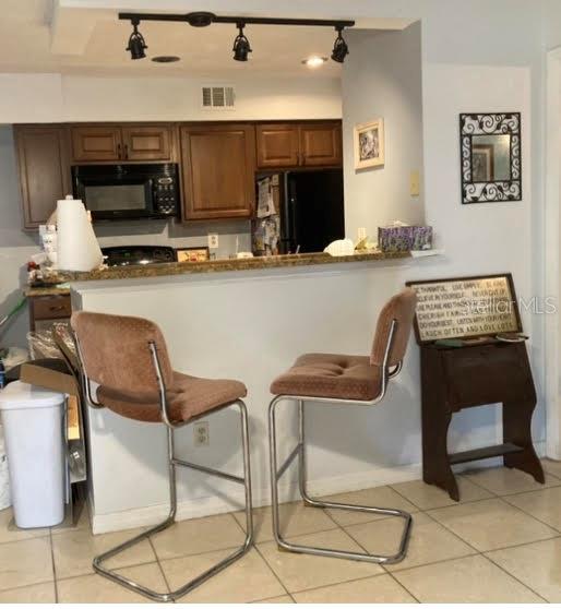 TB8507333 Property Photo 6