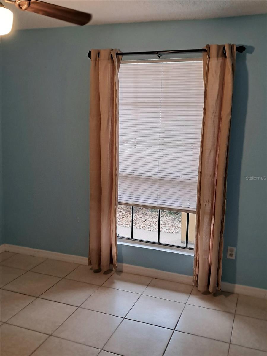 TB8507333 Property Photo 11