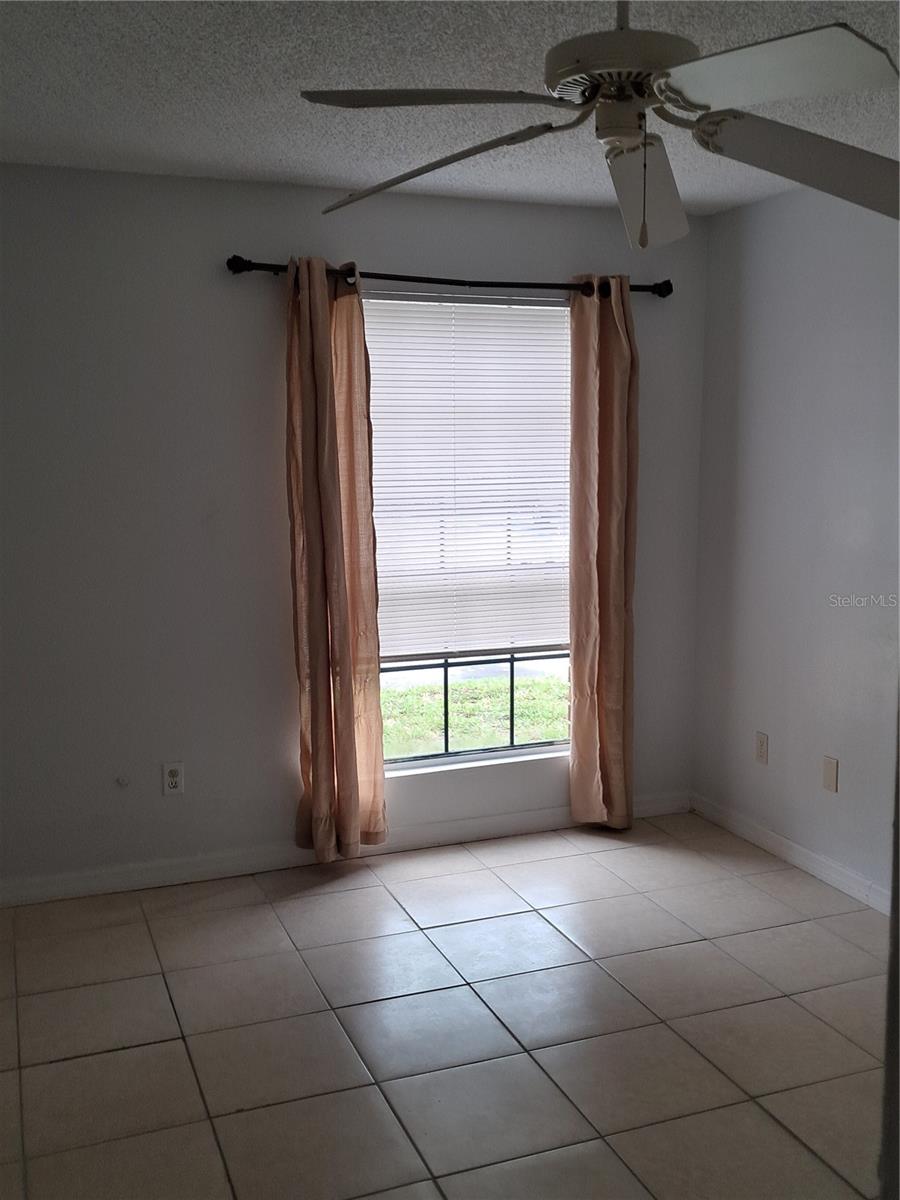 TB8507333 Property Photo 13