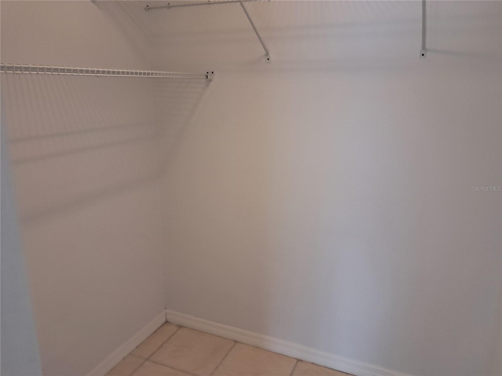 TB8507333 Property Photo 14