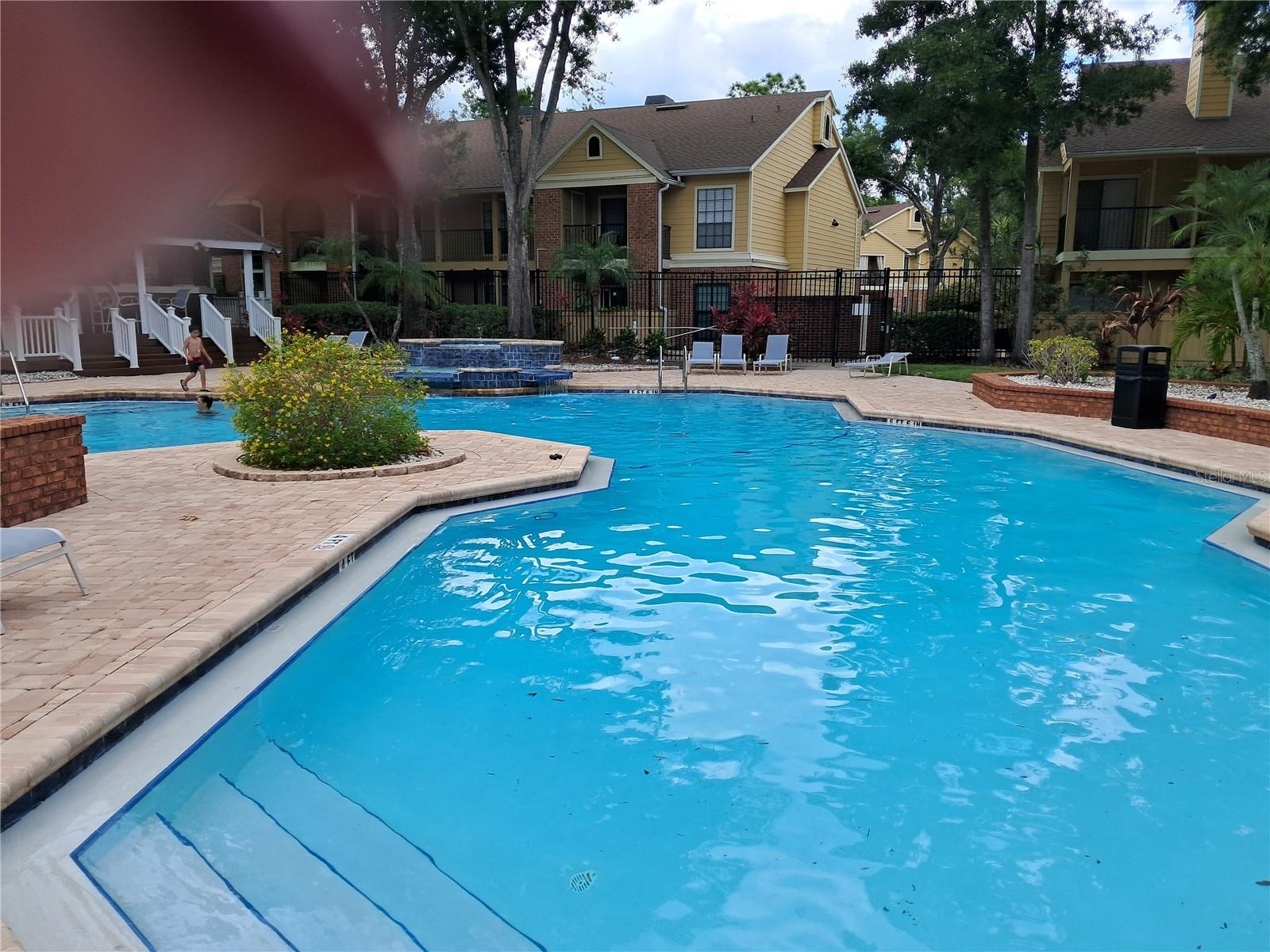 TB8507333 Property Photo 18