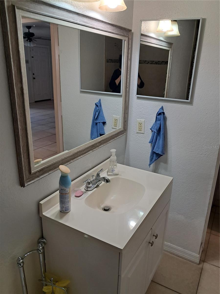 TB8507333 Property Photo 23
