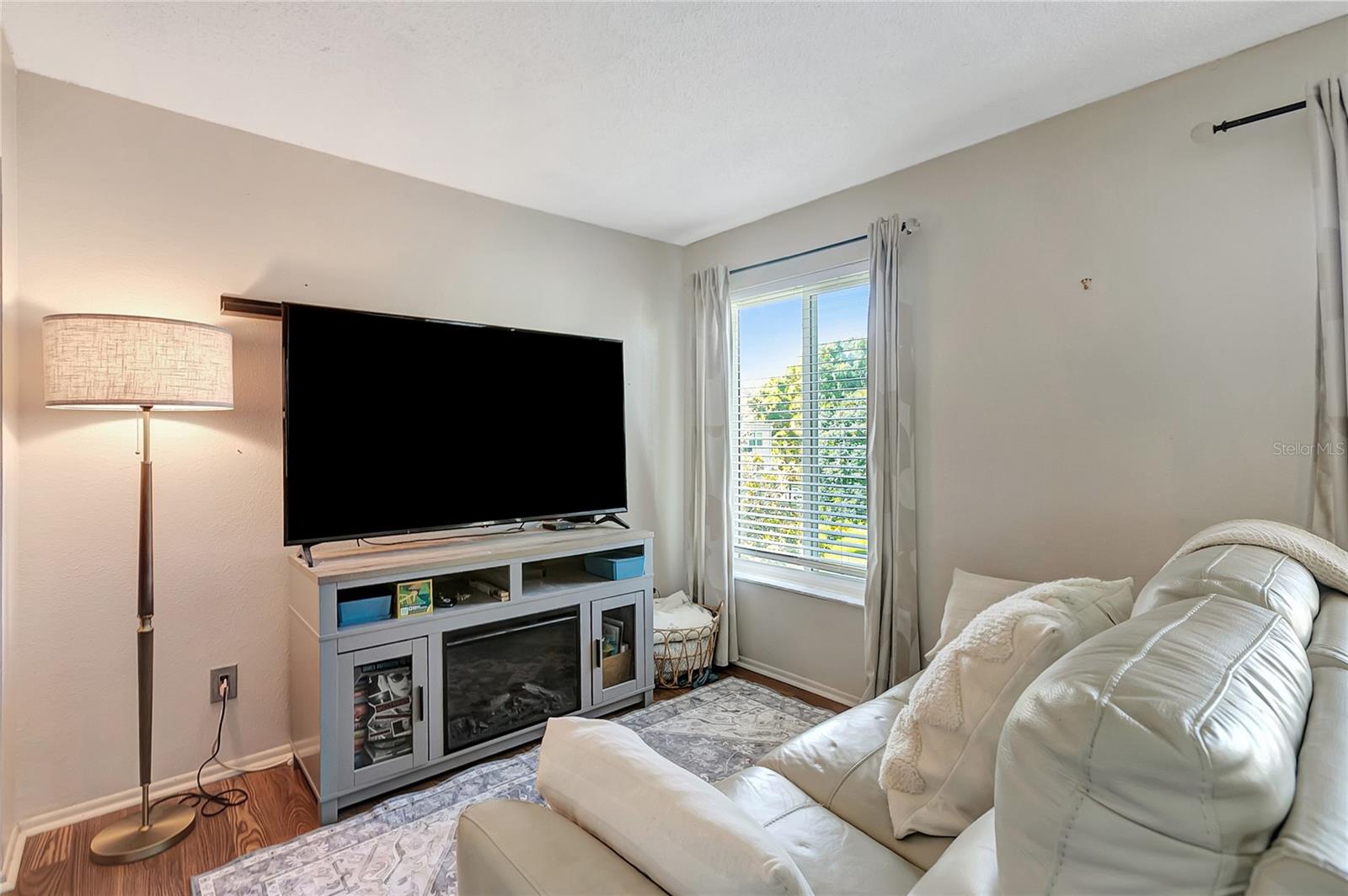 2461 Rhodesian Dr #73 Property Photo 16