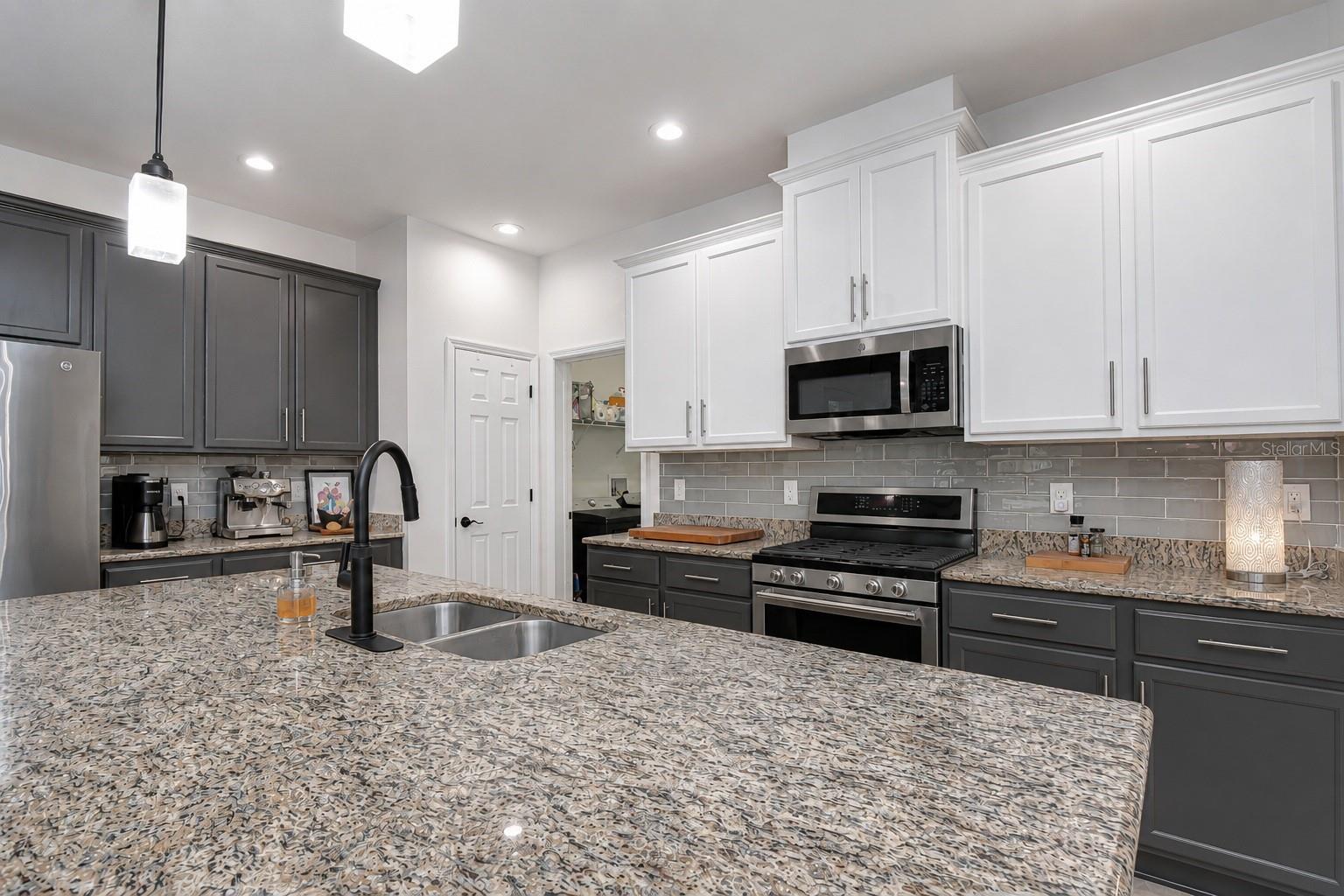5301 Match Point Pl Property Photo 10