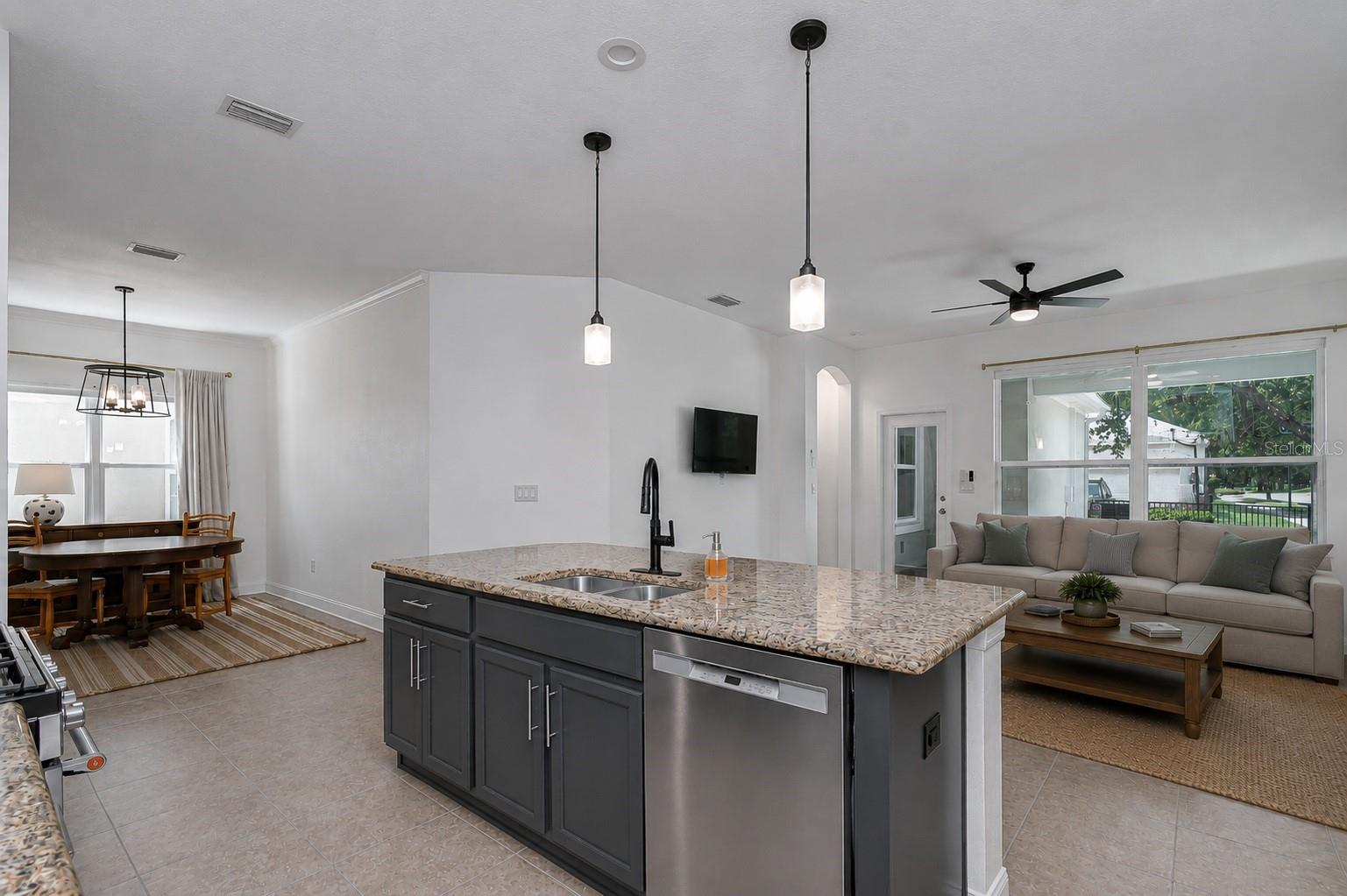 5301 Match Point Pl Property Photo 12