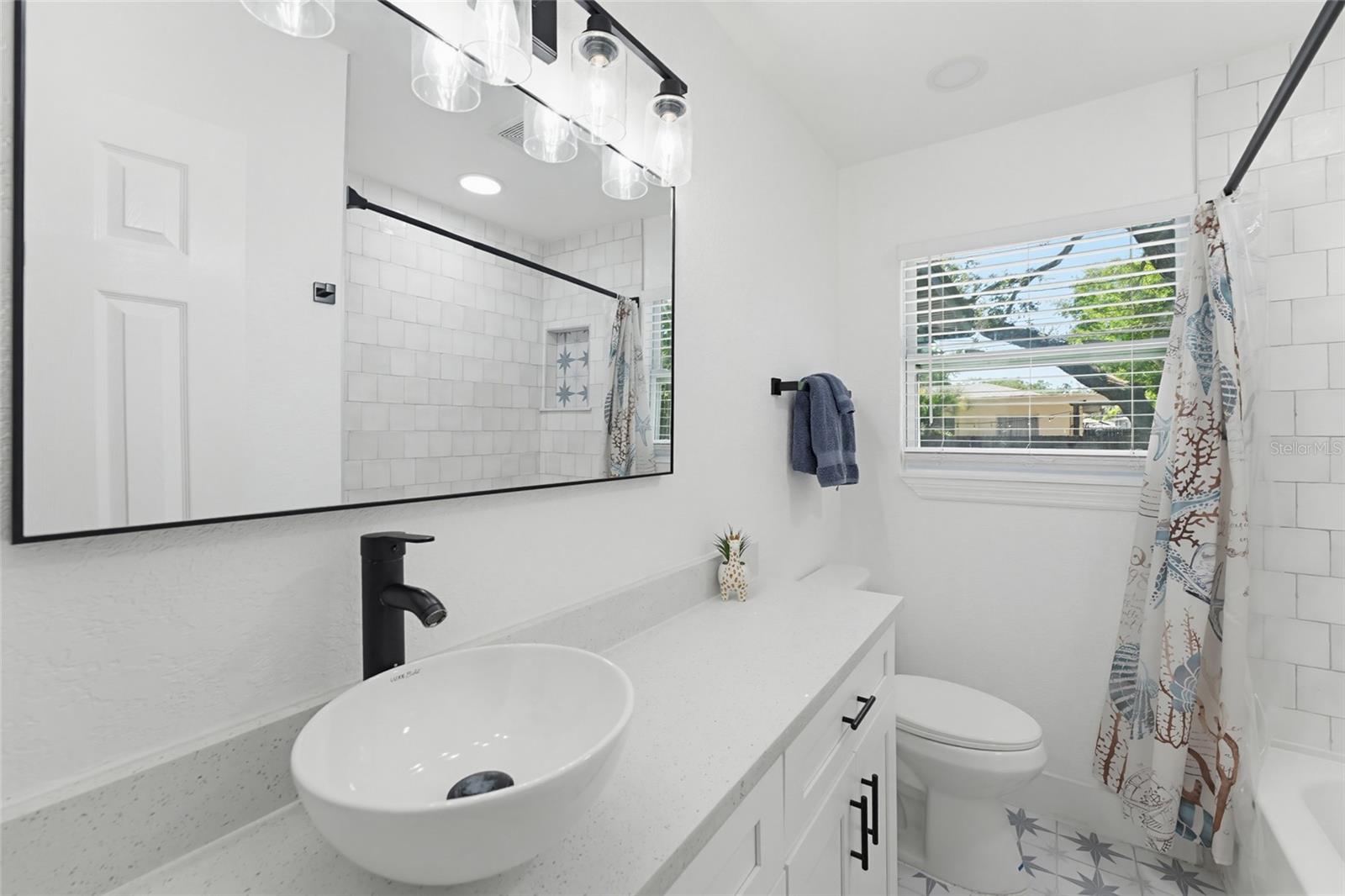 1275 Palm St Property Photo 5