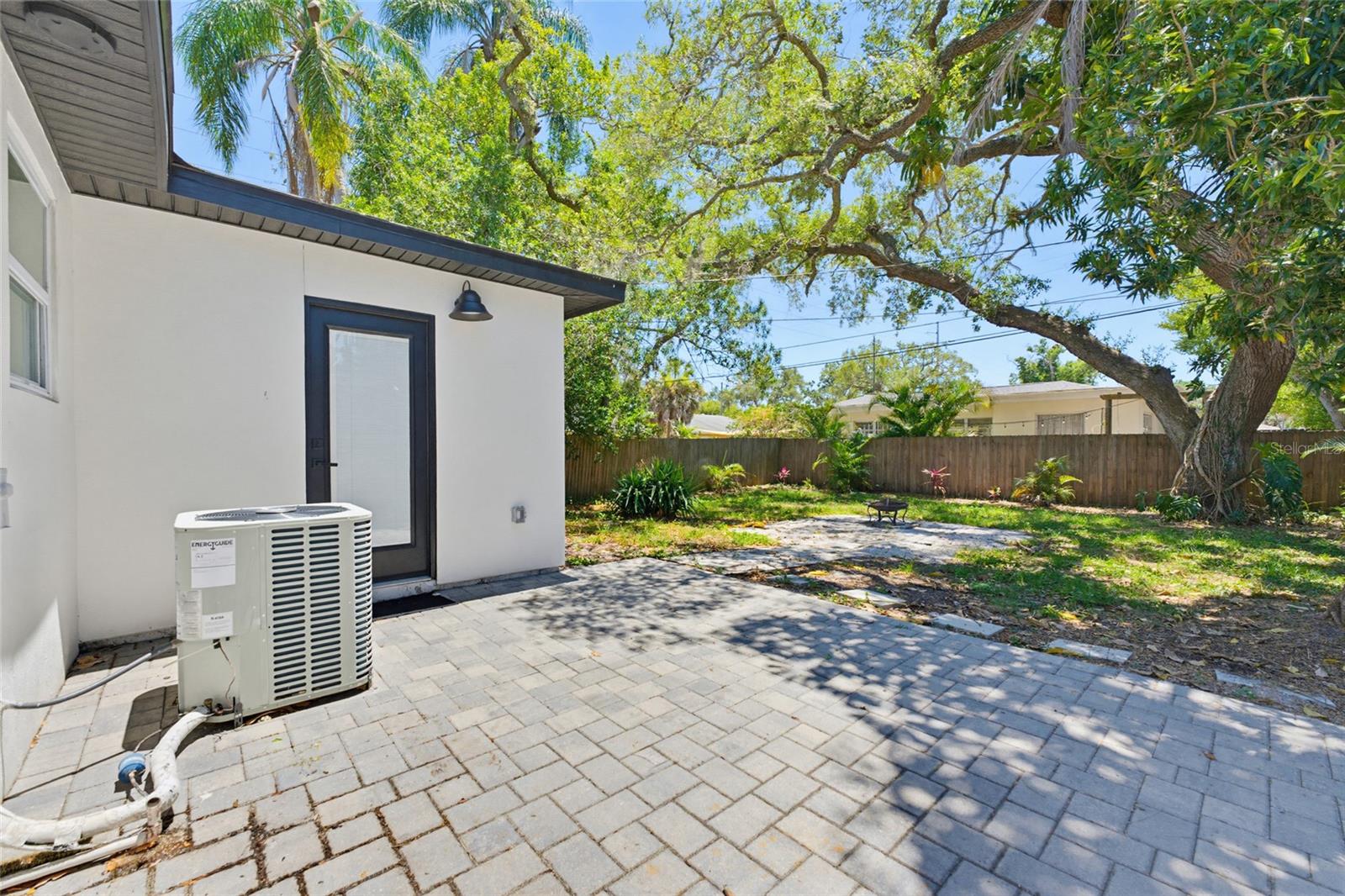 1275 Palm St Property Photo 26