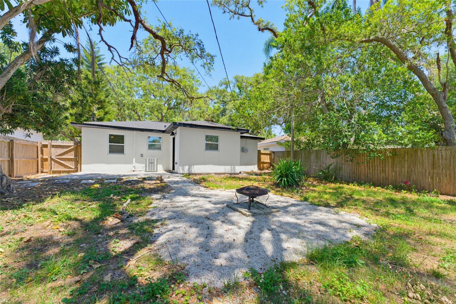 1275 Palm St Property Photo 30