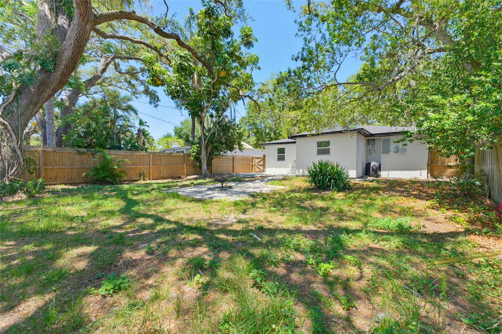 1275 Palm St Property Photo 33