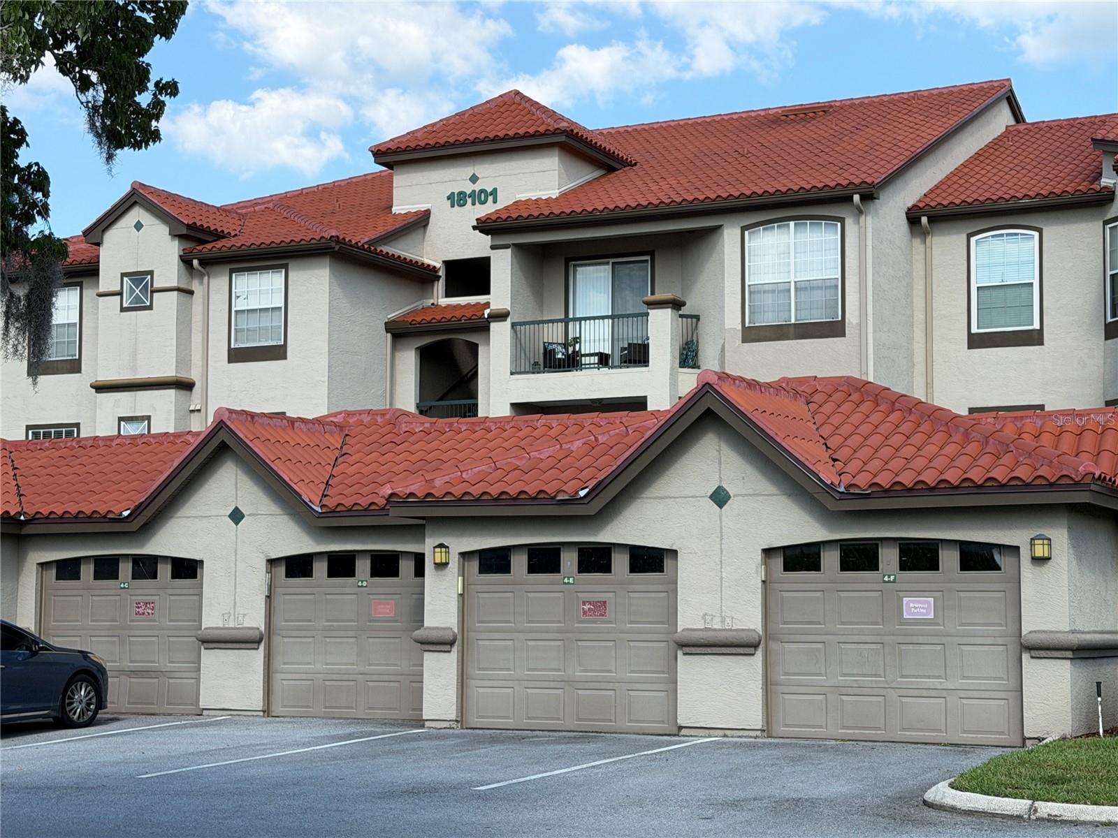 18101 Peregrines Perch Pl #4201 Property Photo 1
