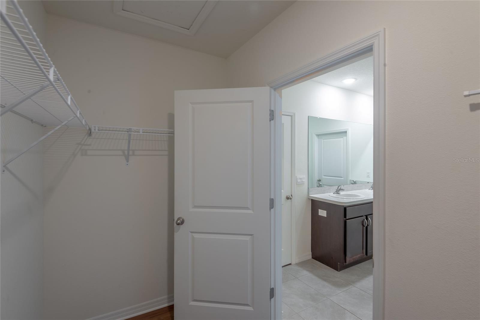 15596 Black Pepper Ln Property Photo 5