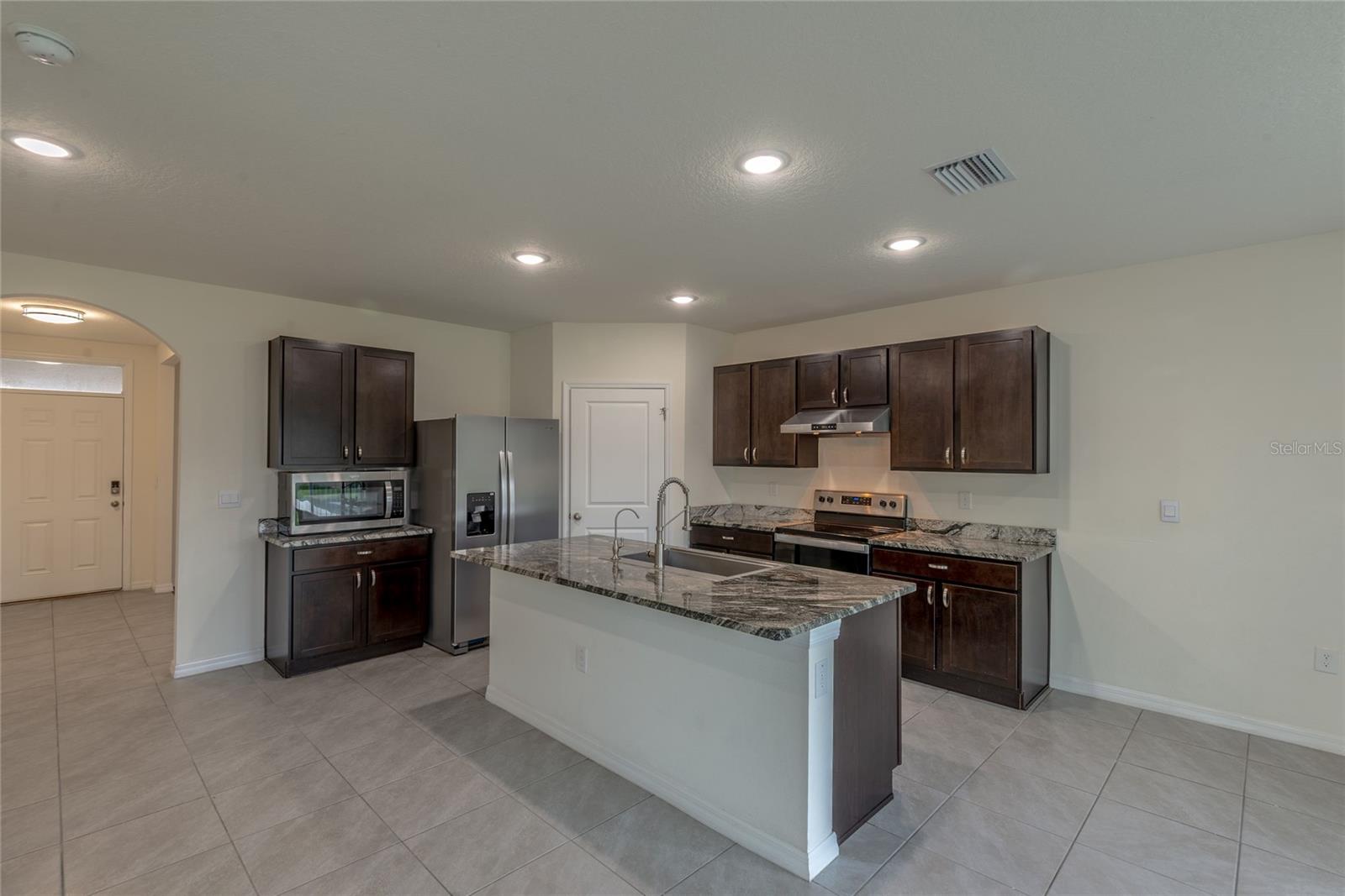 15596 Black Pepper Ln Property Photo 13