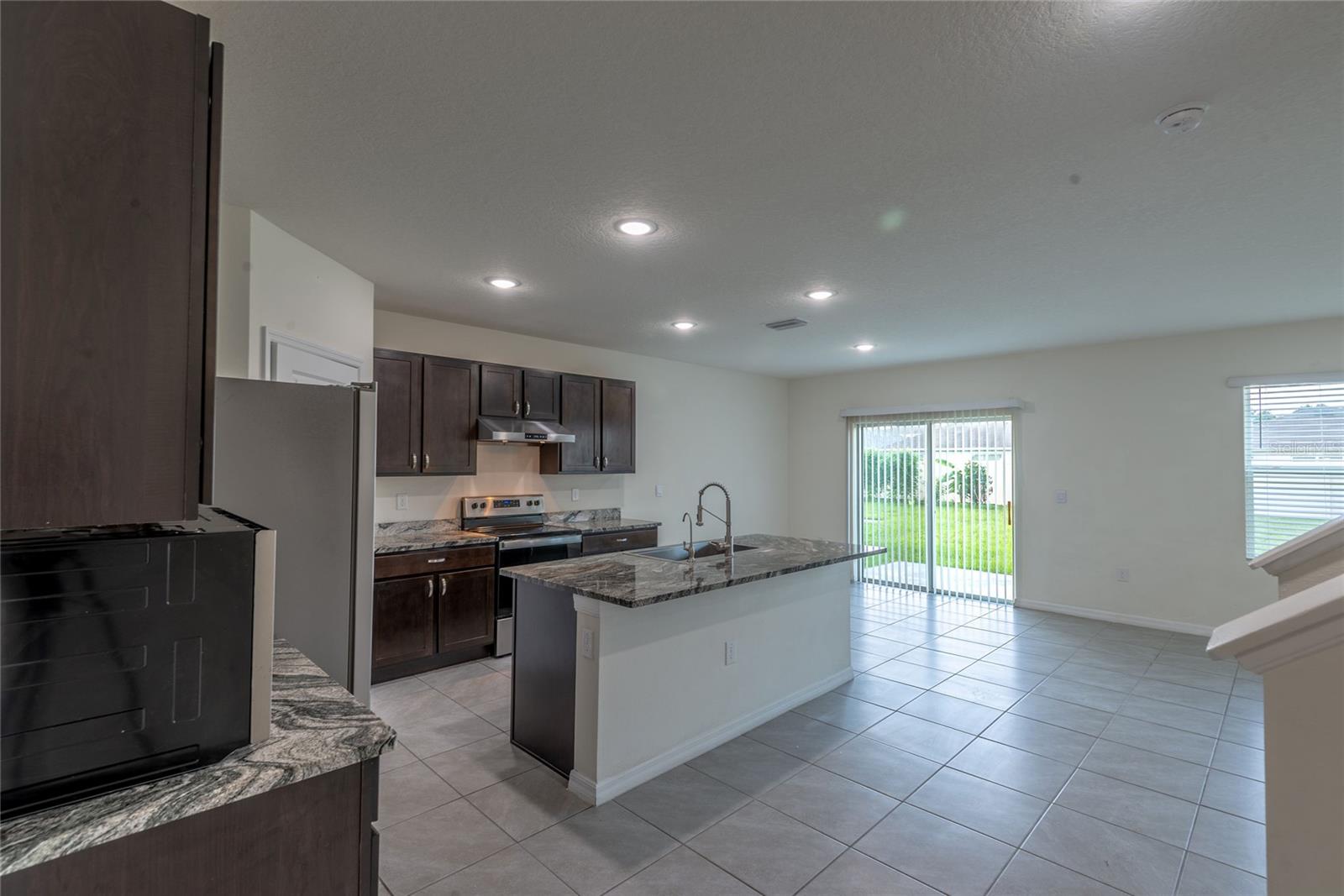 15596 Black Pepper Ln Property Photo 14