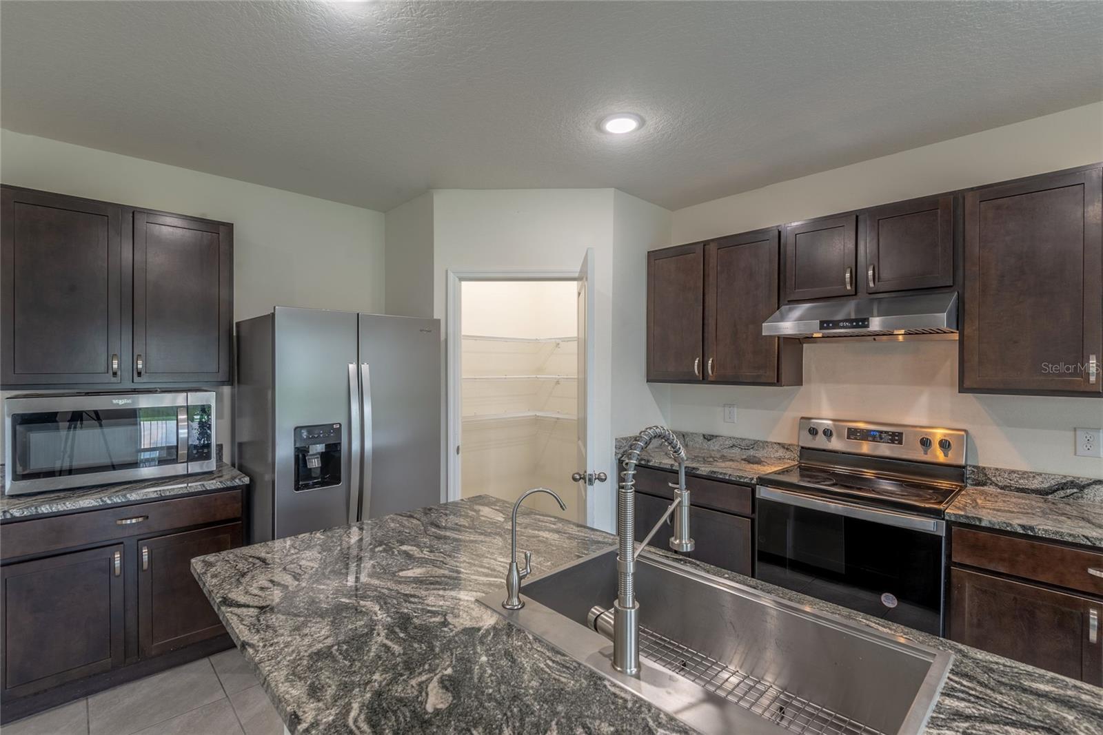 15596 Black Pepper Ln Property Photo 16