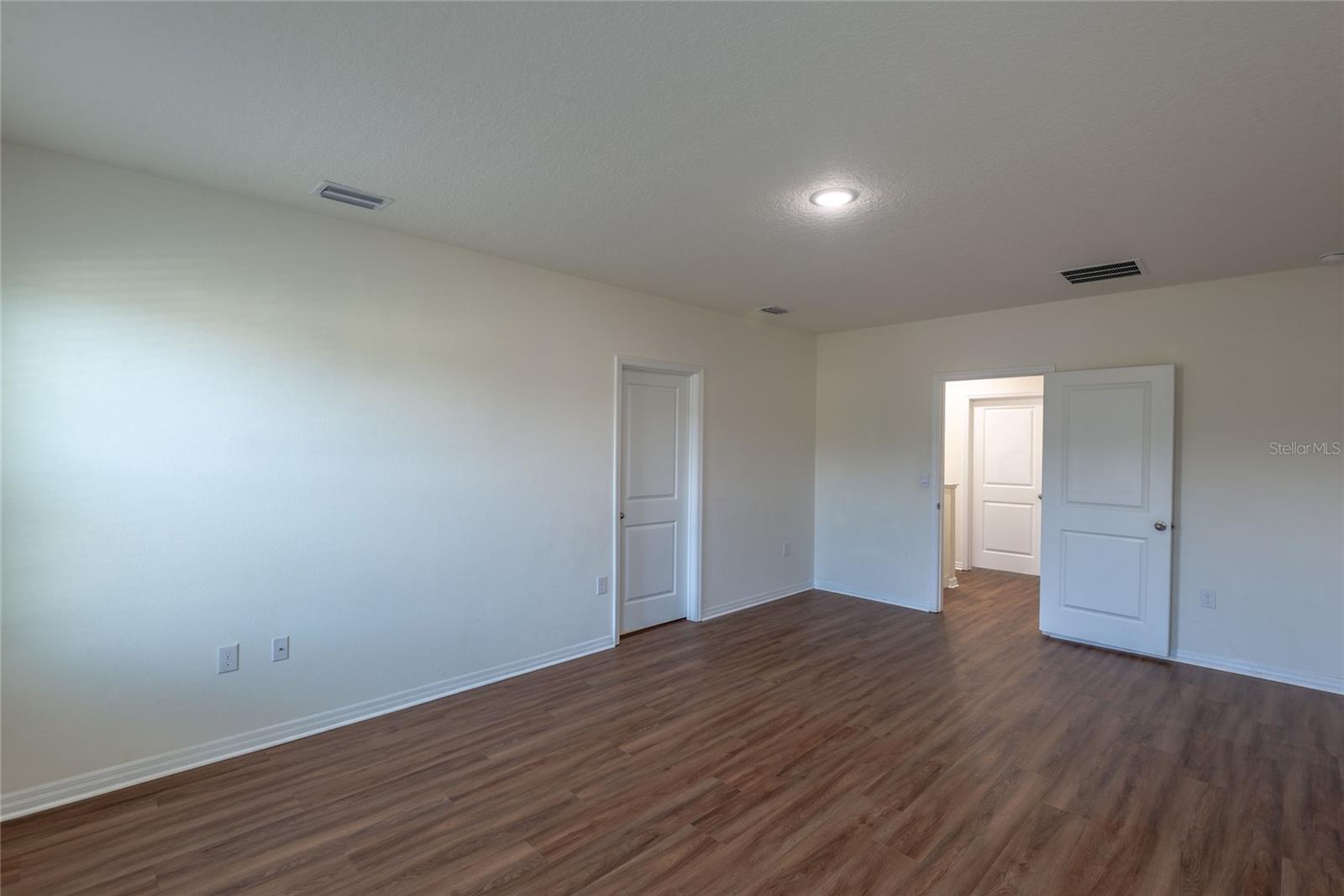 15596 Black Pepper Ln Property Photo 25