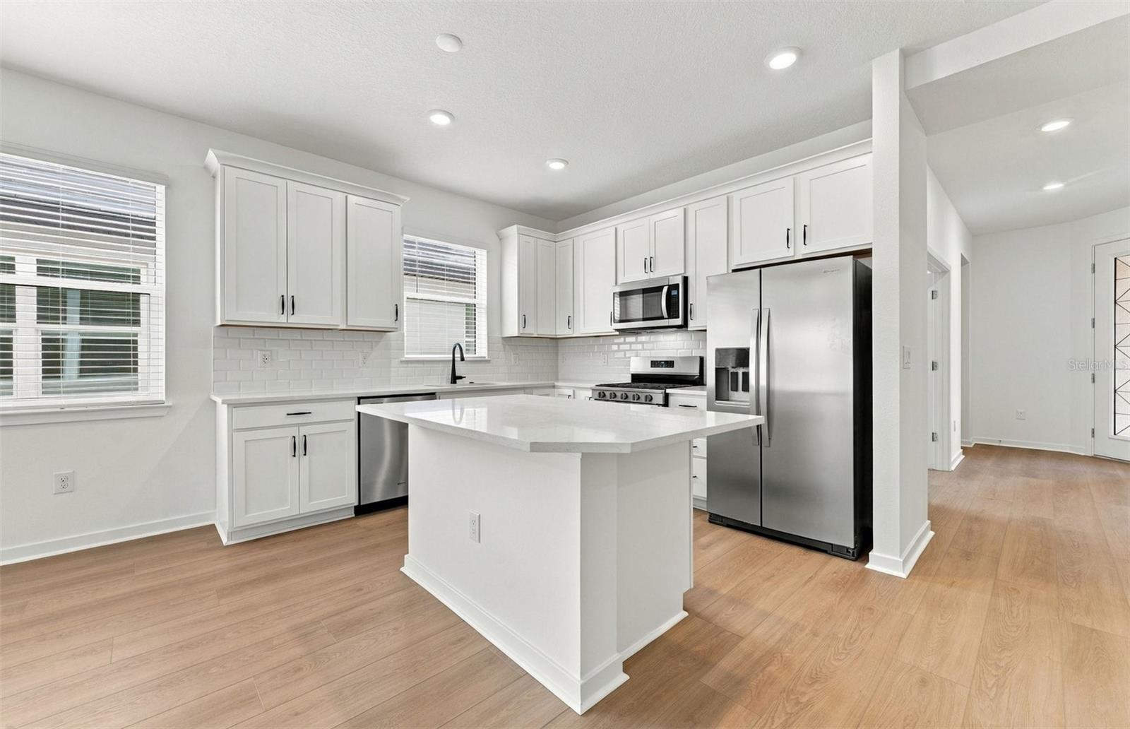 12510 Adobe St Property Photo 3