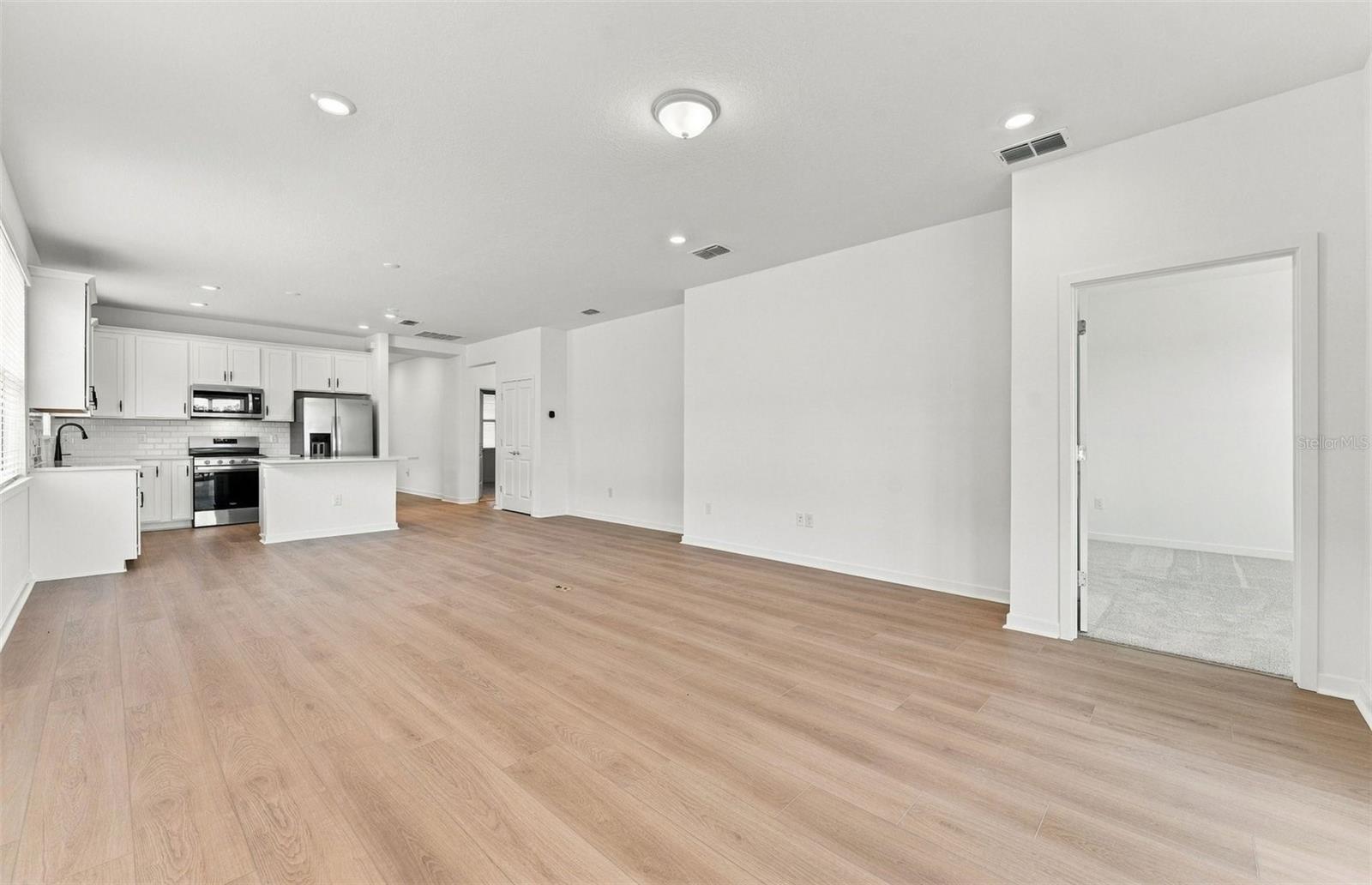 12510 Adobe St Property Photo 7