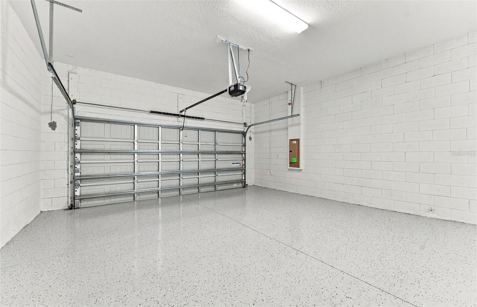 11320 Clay Ave Property Photo 15