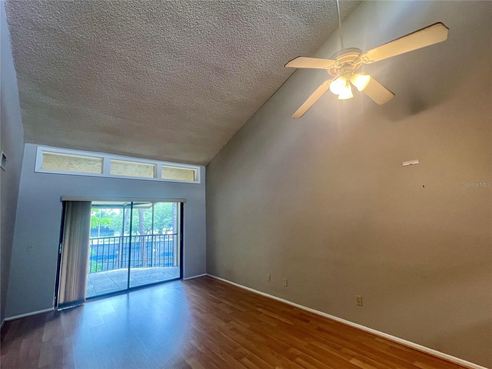 142 Woodlake Wynde #48 Property Photo 7