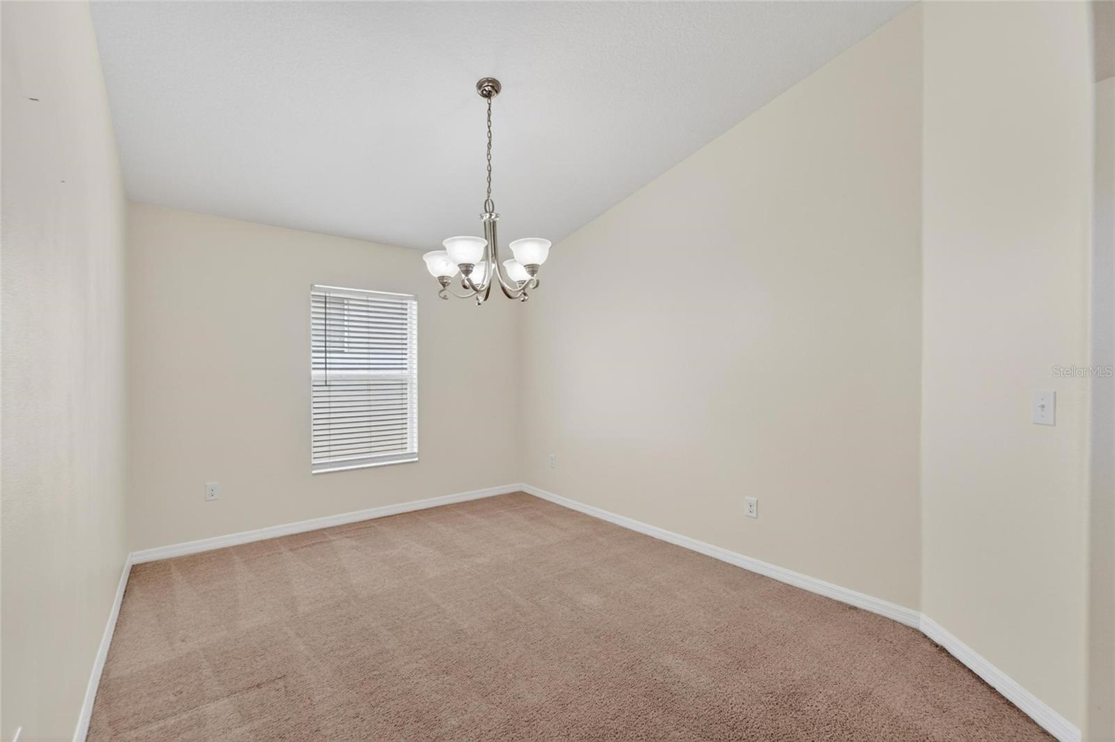 13128 Royal Pines Ave Property Photo 10