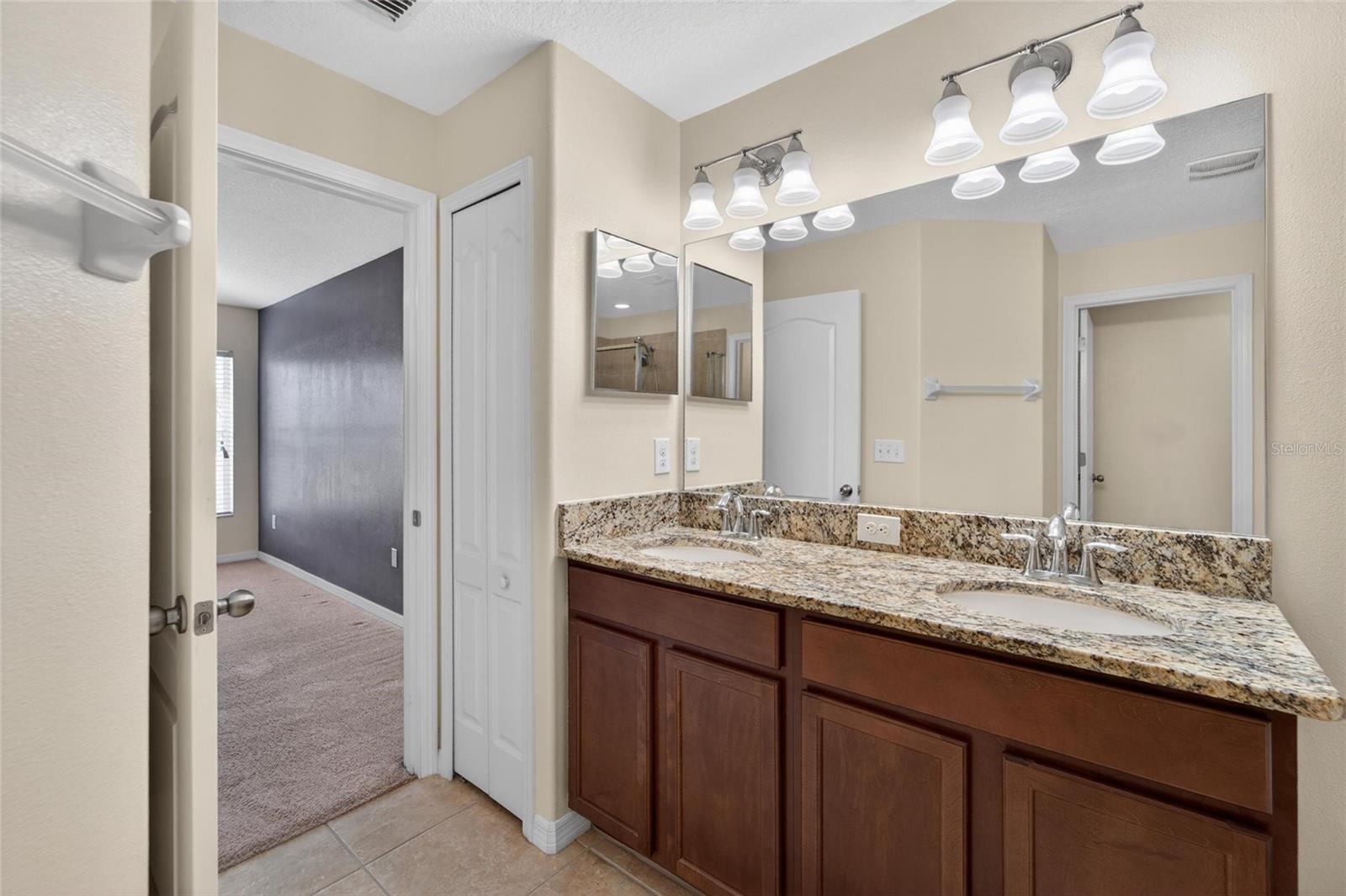 13128 Royal Pines Ave Property Photo 22
