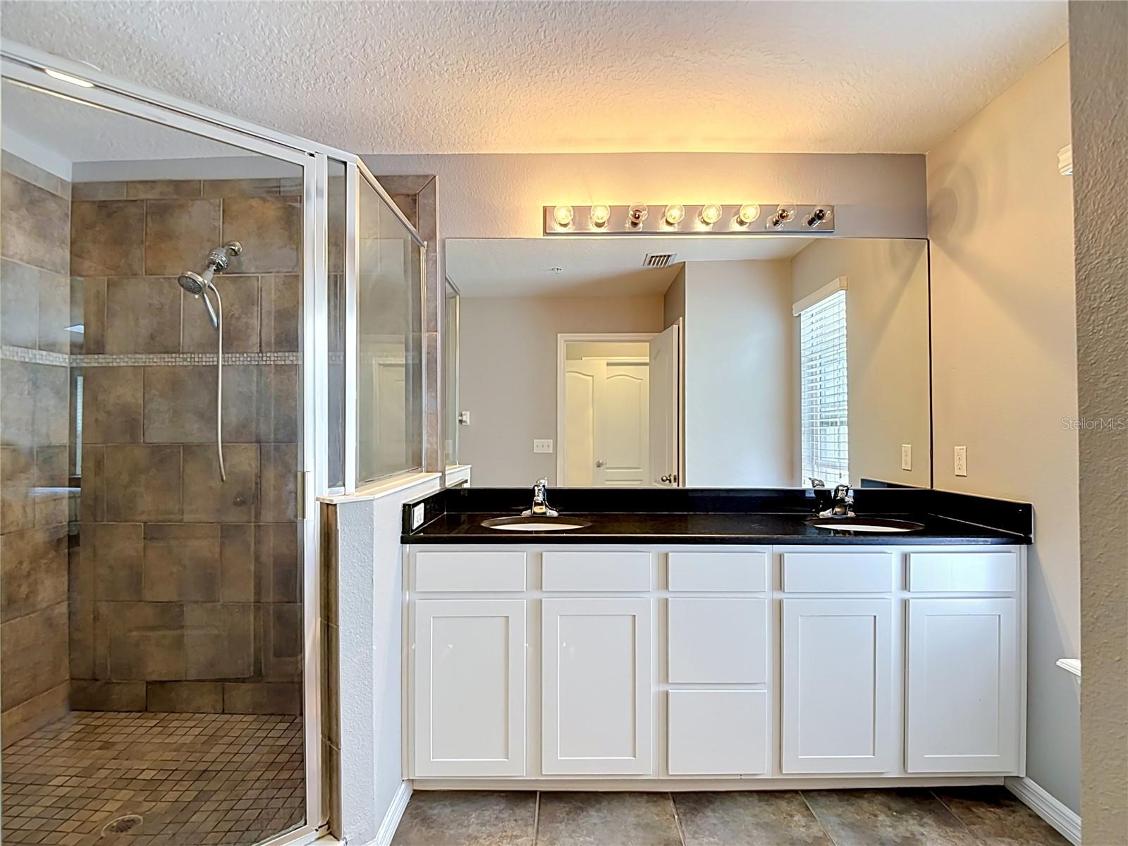 8615 Andalucia Field Dr Property Photo 23