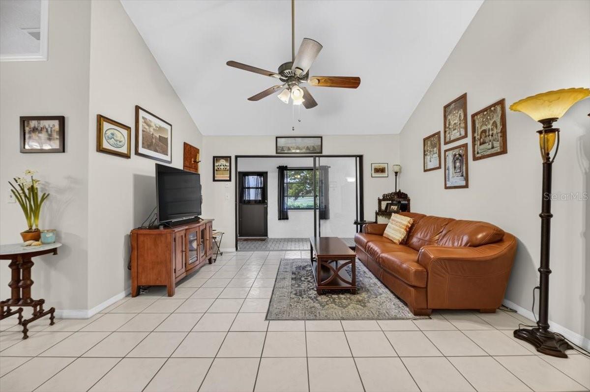 705 Westmont Way Property Photo 8