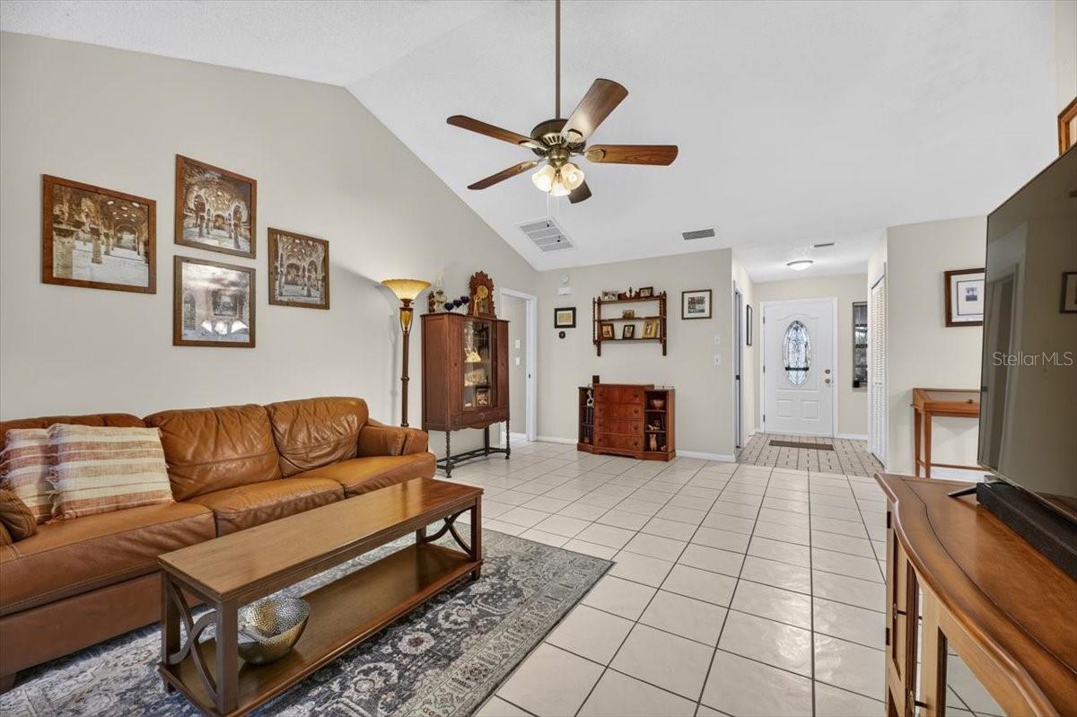 705 Westmont Way Property Photo 30
