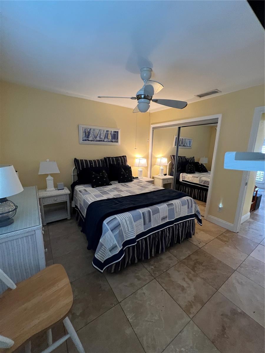 5164 Beach Dr Se #b Furnished Property Photo 14