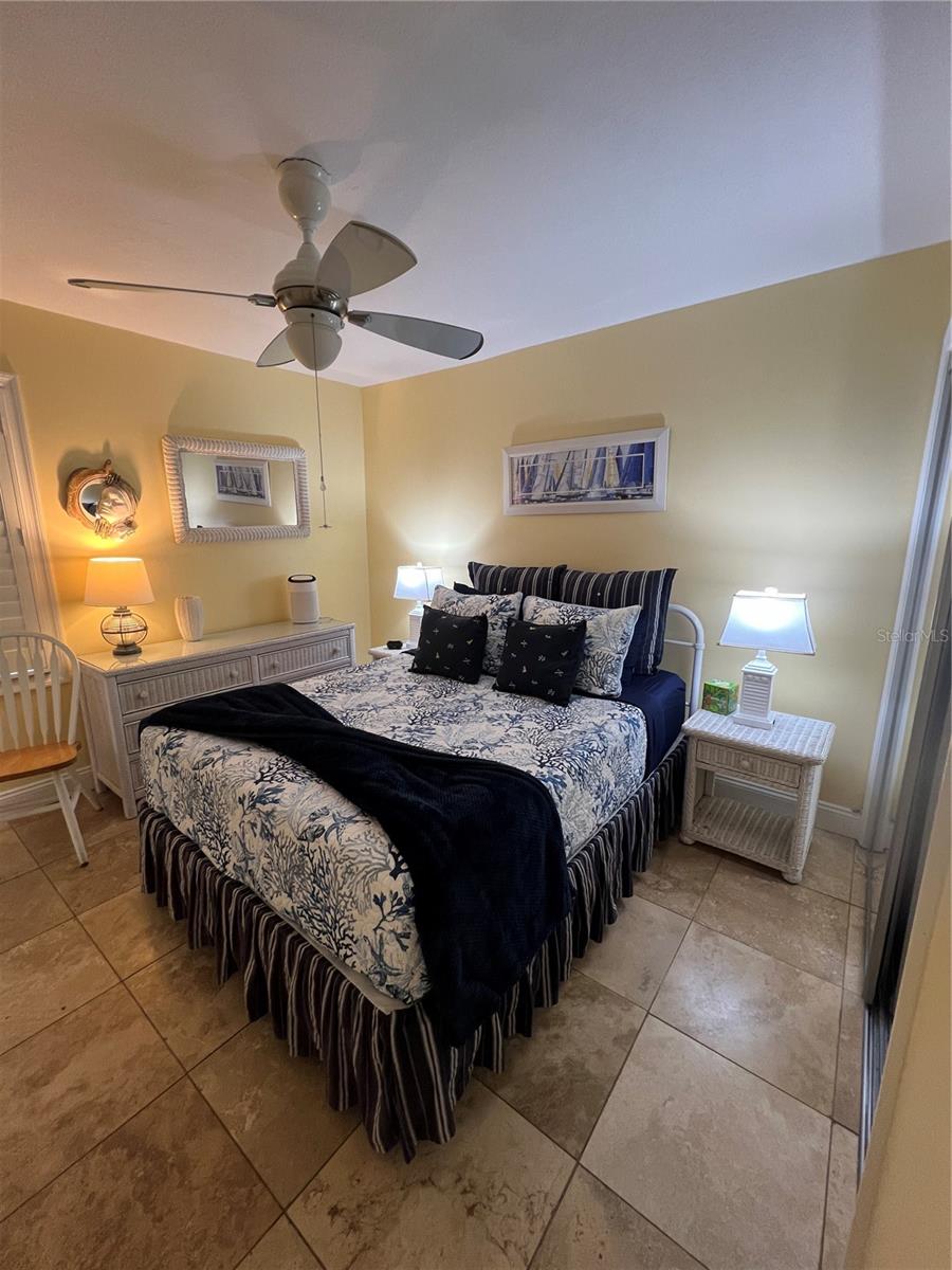 5164 Beach Dr Se #b Furnished Property Photo 25