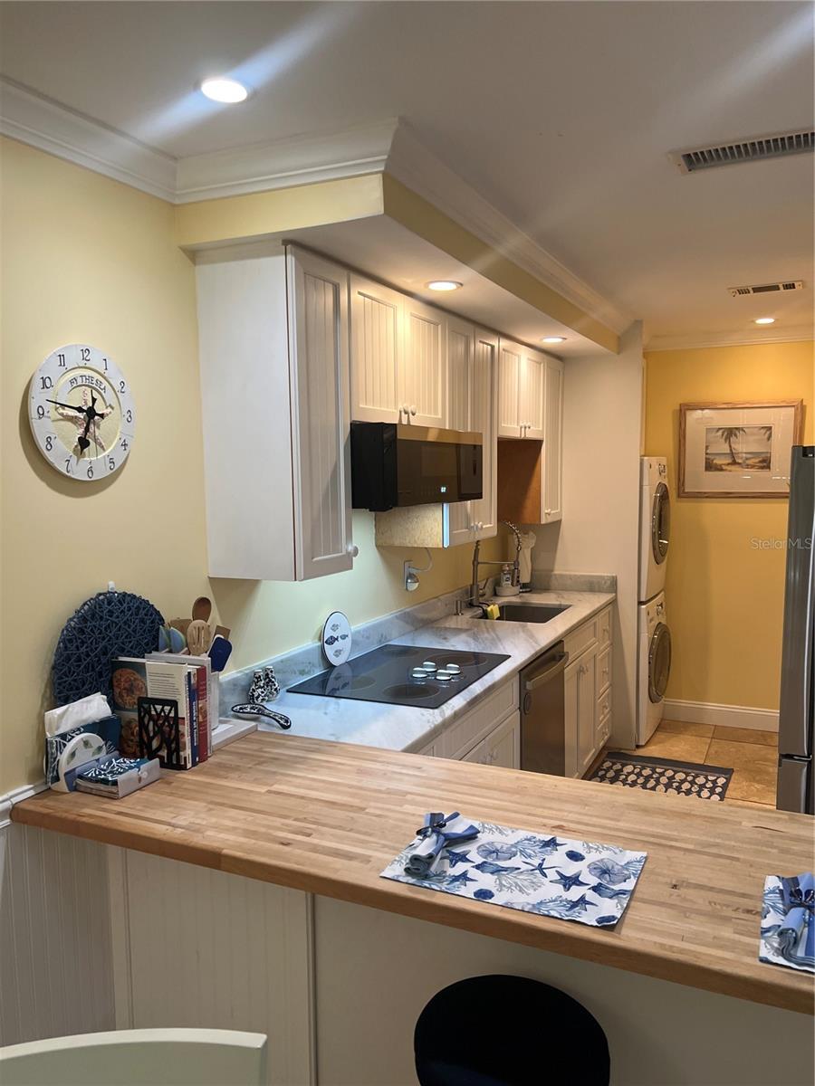5164 Beach Dr Se #b Furnished Property Photo 33
