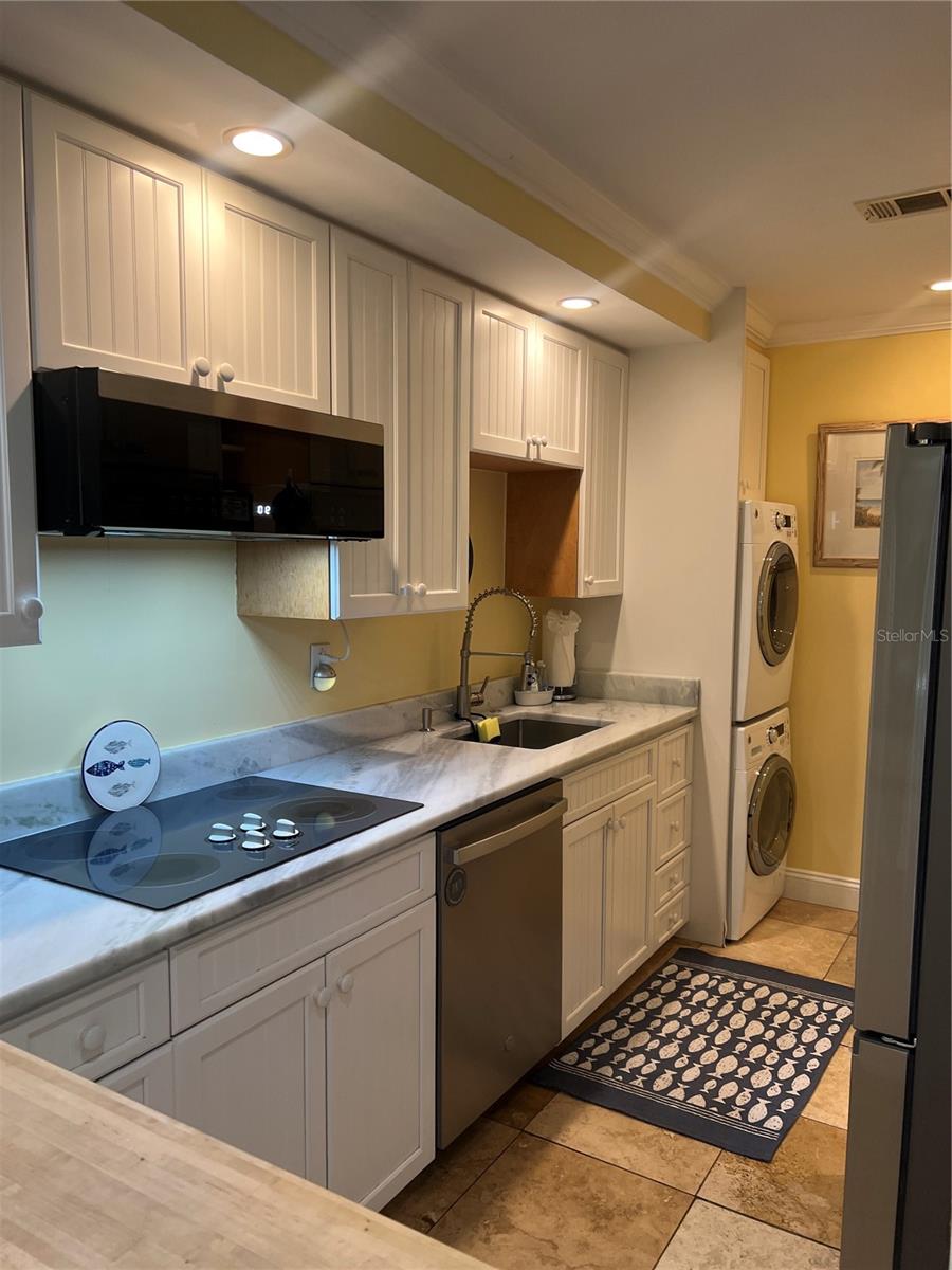 5164 Beach Dr Se #b Furnished Property Photo 35