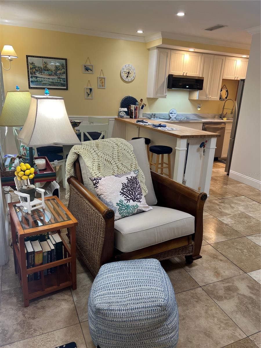 5164 Beach Dr Se #b Furnished Property Photo 40