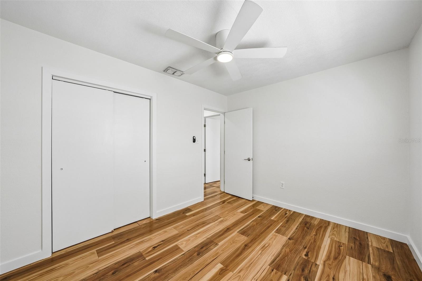 784 87th Ave N Property Photo 15