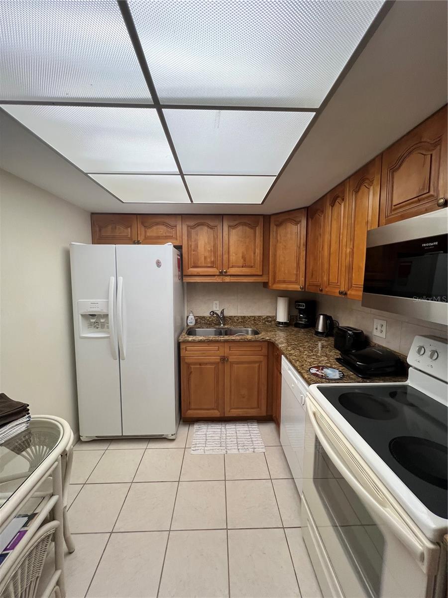 4900 Brittany Dr S #305 Property Photo 19