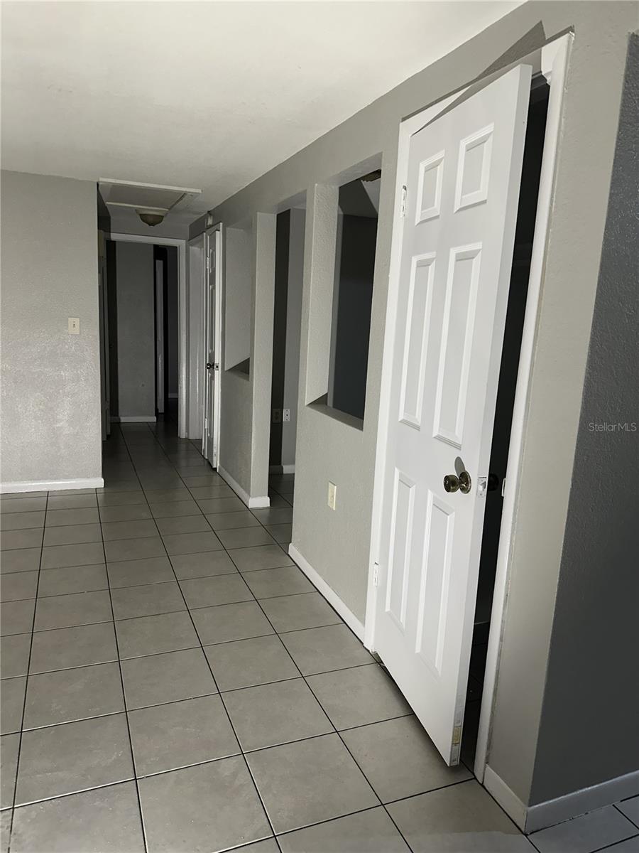 5509 Riddle Rd Property Photo 4