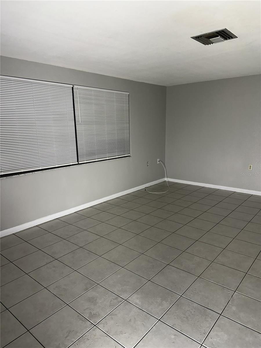 5509 Riddle Rd Property Photo 13