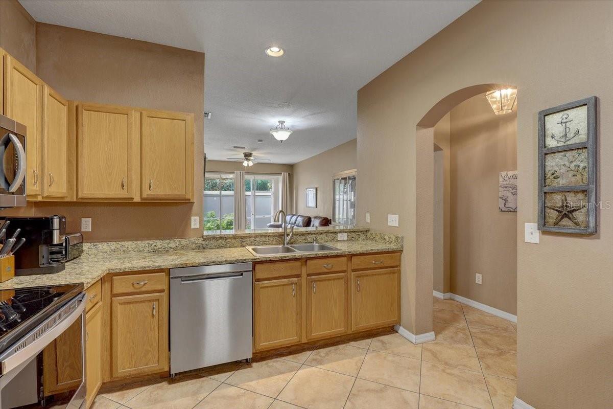 11208 Windsor Place Cir Property Photo 5